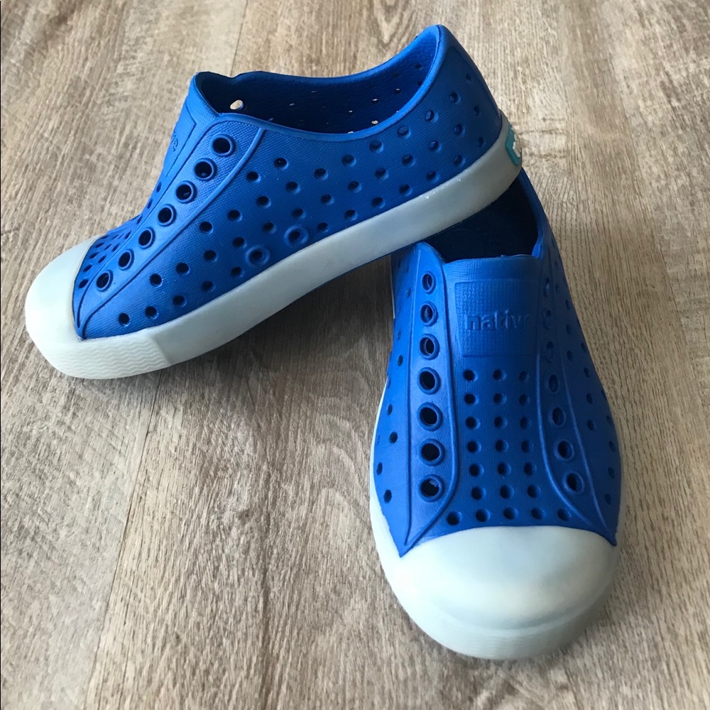 GLOW IN THE DARK NATIVE SHOES